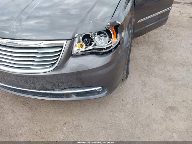 Продаж на аукціоні авто 2015 Chrysler Town & Country Touring, vin: 2C4RC1BG7FR695431, номер лоту: 44487762