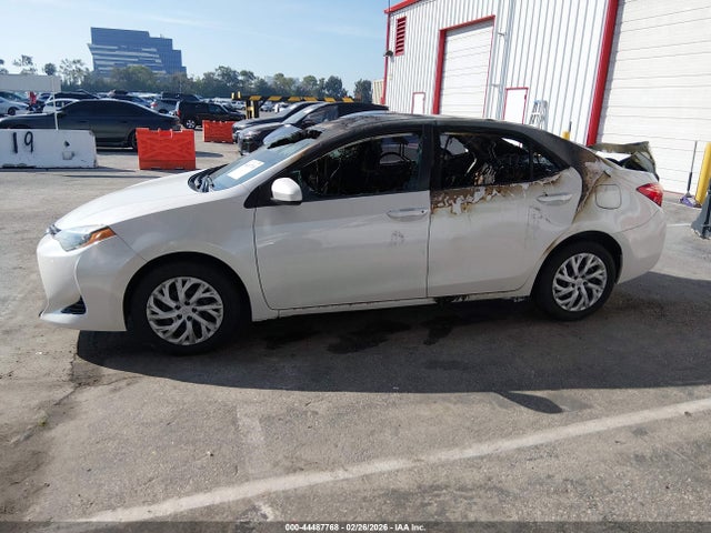 Toyota COROLLA LE 2018 5YFBURHEXJP775480 Image 14