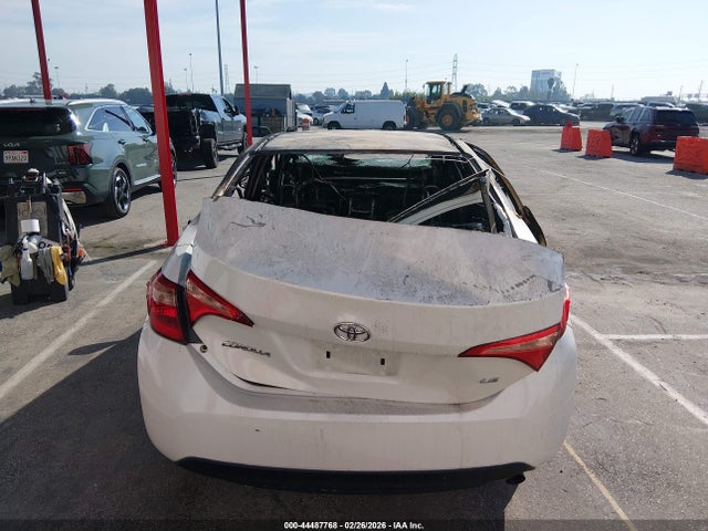 Toyota COROLLA LE 2018 5YFBURHEXJP775480 Image 16