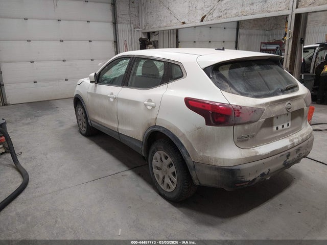 JN1BJ1CR8KW335032 Nissan Rogue Sport S