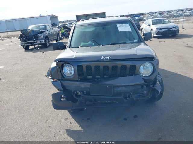 1C4NJRFB2ED898178 Jeep Patriot Latitude