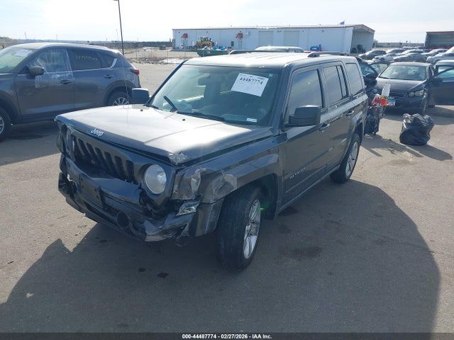 1C4NJRFB2ED898178 Jeep Patriot Latitude