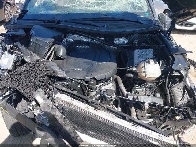 WA1BNAFY9J2078340 Audi Q5 2.0t Premium