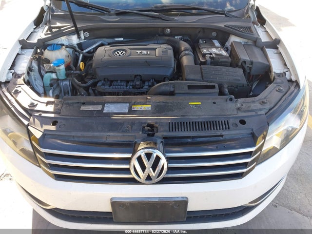 Volkswagen Passat 1.8t Limited Edition 2015 1VWAT7A33FC094019 Image 10