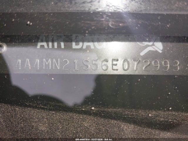 2006 MITSUBISHI ENDEAVOR 4A4MN21S56E072993 Photo 8