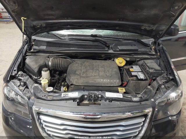 Продаж на аукціоні авто 2014 Chrysler Town & Country S, vin: 2C4RC1HG9ER336474, номер лоту: 44487833