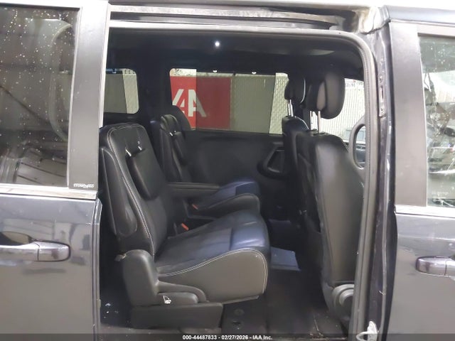 Продаж на аукціоні авто 2014 Chrysler Town & Country S, vin: 2C4RC1HG9ER336474, номер лоту: 44487833
