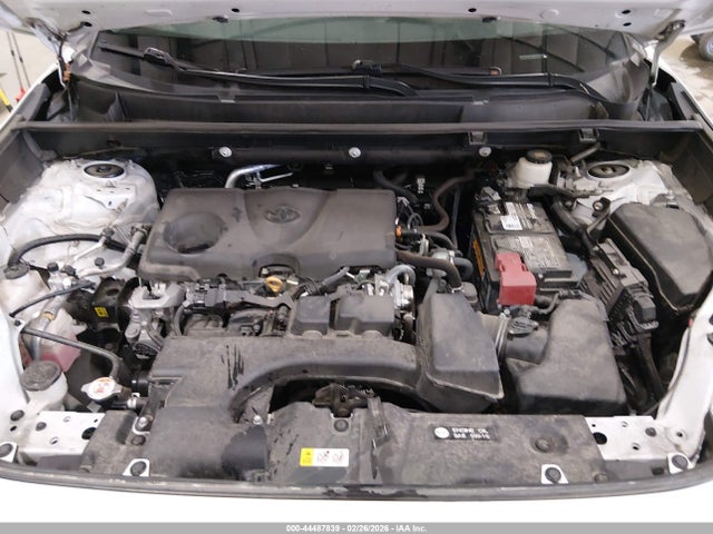 2T3F1RFV0NW290404 Toyota RAV4 LE