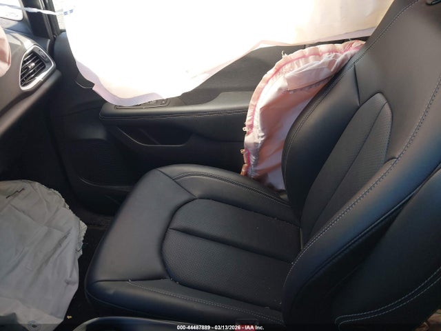 Продаж на аукціоні авто 2025 Chrysler Pacifica Select, vin: 2C4RC1BG1SR594881, номер лоту: 44487889