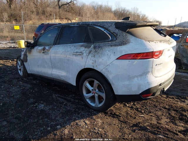 2019 JAGUAR F-PACE SADCJ2GX8KA601053 Photo 2