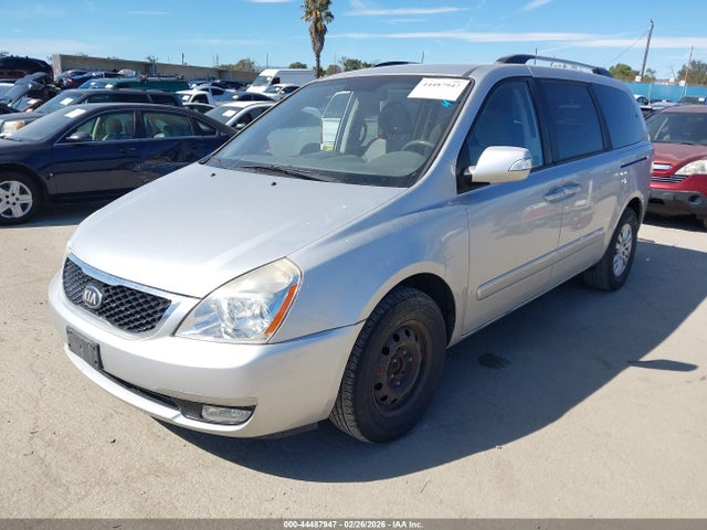 KIA SEDONA LX 2014 KNDMG4C77E6538745 Image 2