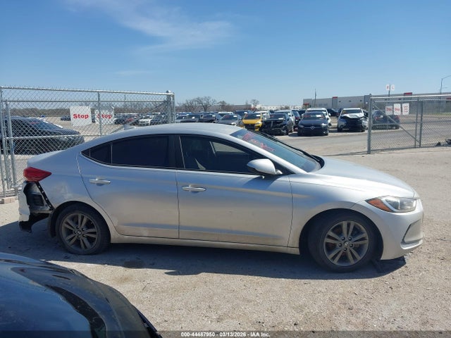 2017 Hyundai Elantra Se მანქანა იყიდება აუქციონზე, vin: 5NPD84LF5HH212070, აუქციონის ნომერი: 44487950