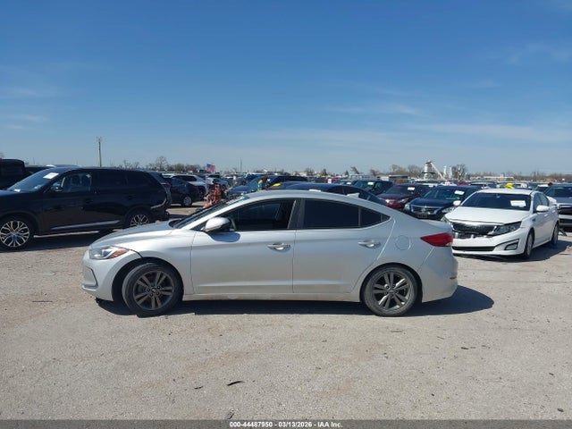 2017 Hyundai Elantra Se მანქანა იყიდება აუქციონზე, vin: 5NPD84LF5HH212070, აუქციონის ნომერი: 44487950