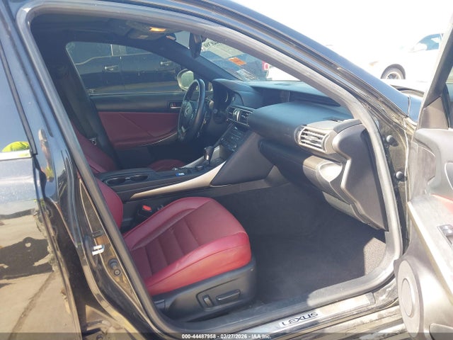JTHGA1D27L5102432 Lexus IS 300