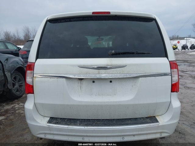 Продажа на аукционе авто 2015 Chrysler Town & Country Touring-l, vin: 2C4RC1CG6FR584206, номер лота: 44487981