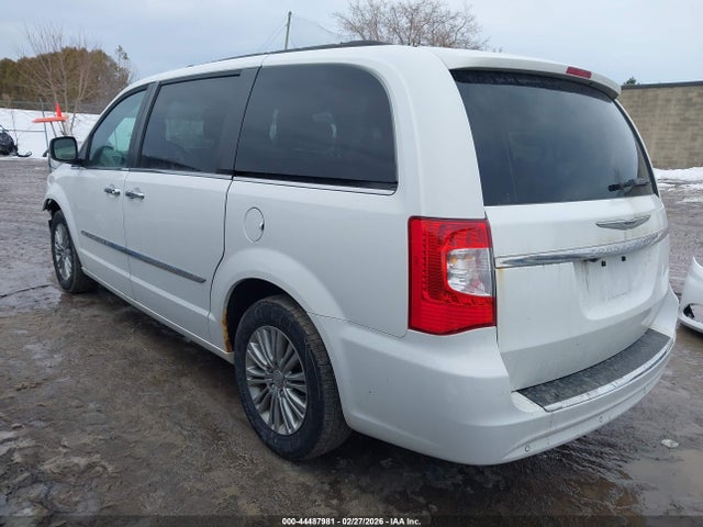 Продажа на аукционе авто 2015 Chrysler Town & Country Touring-l, vin: 2C4RC1CG6FR584206, номер лота: 44487981