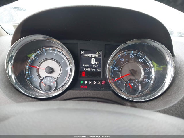 Продажа на аукционе авто 2015 Chrysler Town & Country Touring-l, vin: 2C4RC1CG6FR584206, номер лота: 44487981