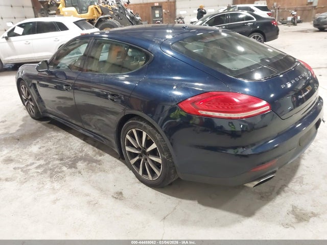 2016 PORSCHE PANAMERA WP0AA2A74GL003629 Photo 2