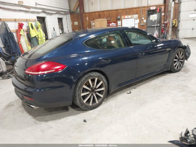 2016 PORSCHE PANAMERA WP0AA2A74GL003629 Photo 3