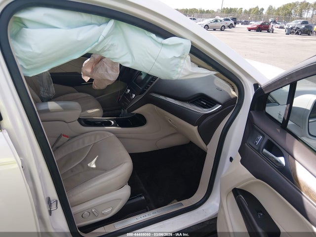 Продаж на аукціоні авто 2018 Lincoln Mkc Reserve, vin: 5LMCJ3D9XJUL28985, номер лоту: 44488080