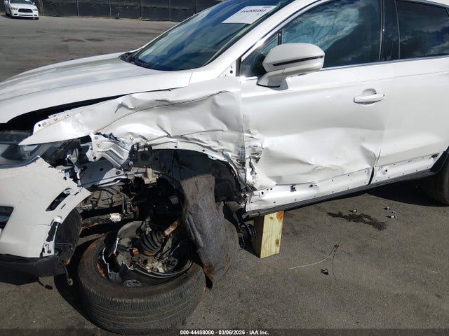 Продаж на аукціоні авто 2018 Lincoln Mkc Reserve, vin: 5LMCJ3D9XJUL28985, номер лоту: 44488080