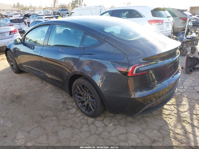 2025 TESLA MODEL 3 5YJ3E1EA9SF040880 Photo 2