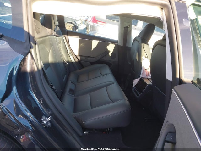 2025 TESLA MODEL 3 5YJ3E1EA9SF040880 Photo 7