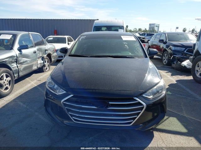 5NPD84LF7JH246890 Hyundai ELANTRA SEL