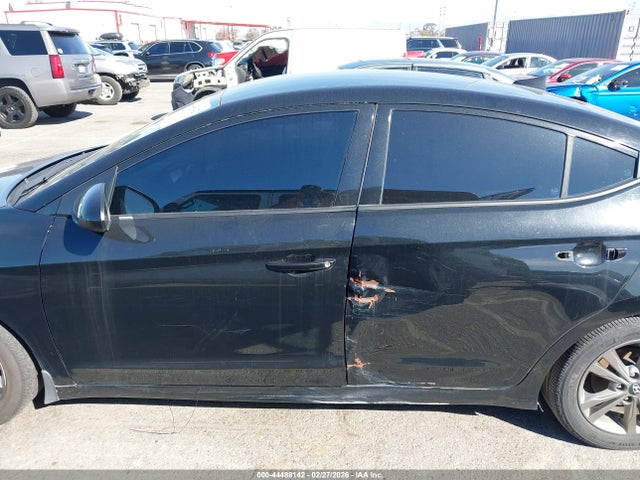5NPD84LF7JH246890 Hyundai ELANTRA SEL