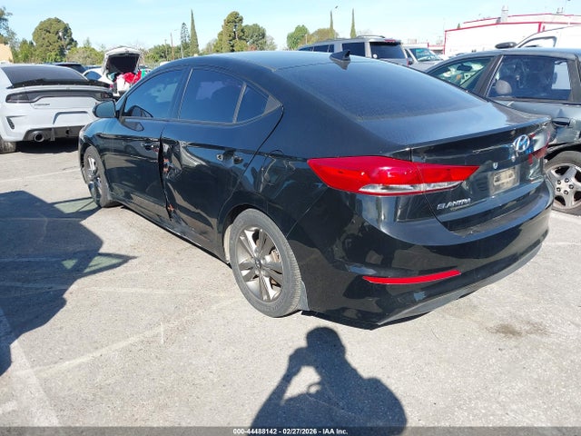 5NPD84LF7JH246890 Hyundai ELANTRA SEL
