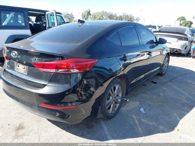 5NPD84LF7JH246890 Hyundai ELANTRA SEL