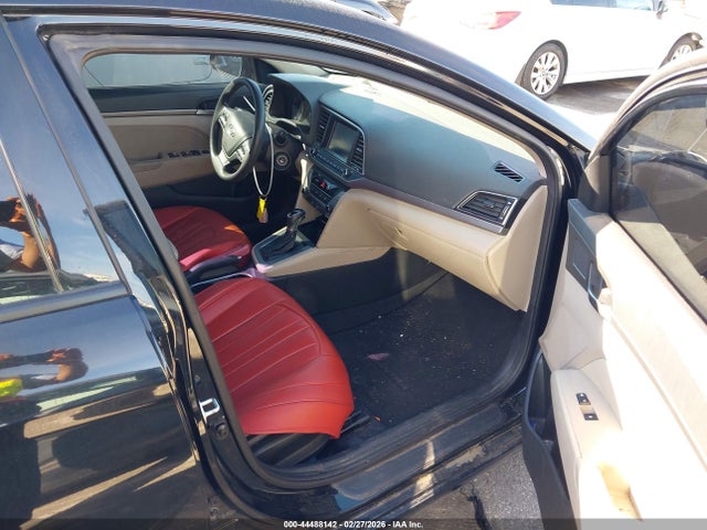 5NPD84LF7JH246890 Hyundai ELANTRA SEL