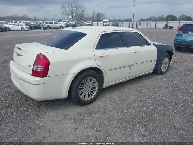 44488159 :رقم المزاد ، 2C3KA53VX9H527888 vin ، 2009 Chrysler 300 Touring مزاد بيع