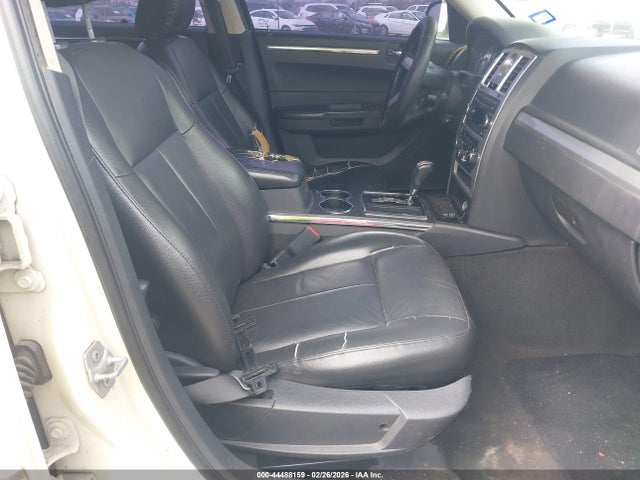 44488159 :رقم المزاد ، 2C3KA53VX9H527888 vin ، 2009 Chrysler 300 Touring مزاد بيع