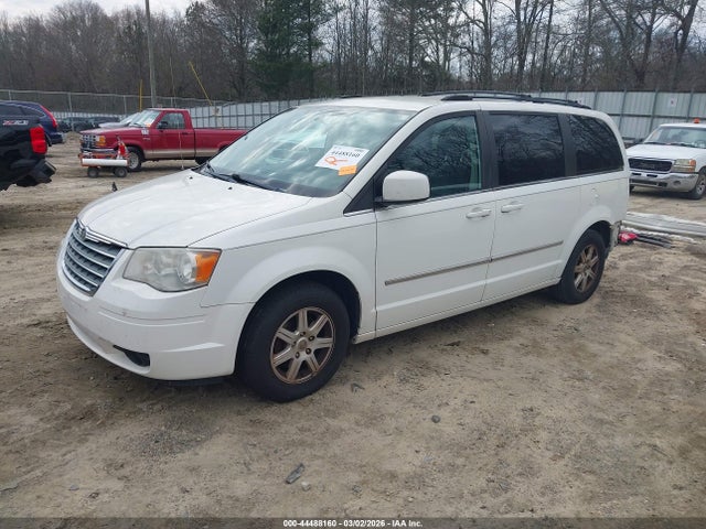 2010 Chrysler Town & Country Touring Plus მანქანა იყიდება აუქციონზე, vin: 2A4RR8DX3AR435146, აუქციონის ნომერი: 44488160