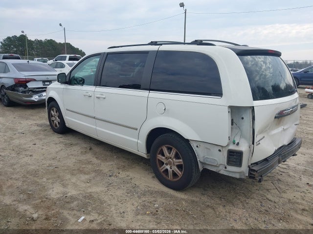 2010 Chrysler Town & Country Touring Plus მანქანა იყიდება აუქციონზე, vin: 2A4RR8DX3AR435146, აუქციონის ნომერი: 44488160