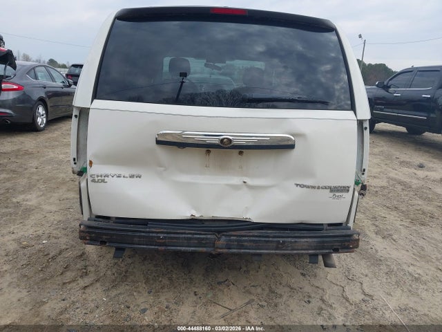 2010 Chrysler Town & Country Touring Plus მანქანა იყიდება აუქციონზე, vin: 2A4RR8DX3AR435146, აუქციონის ნომერი: 44488160