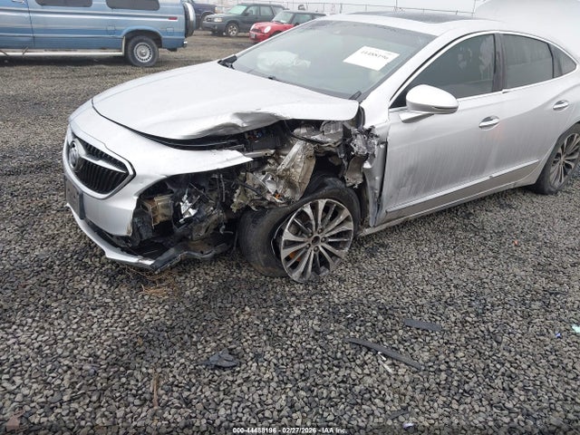 1G4ZR5SS4HU122353 Buick Lacrosse Premium