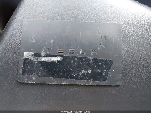 44488204 :رقم المزاد ، 5YJ3E1EB9JF073126 vin ، 2018 Tesla Model 3 Long Range/performance مزاد بيع