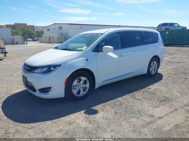 Aukcja sprzedaży 2018 Chrysler Pacifica Hybrid Touring Plus, vin: 2C4RC1H72JR332955, numer aukcji: 44488216