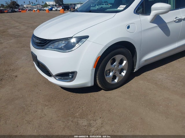 Aukcja sprzedaży 2018 Chrysler Pacifica Hybrid Touring Plus, vin: 2C4RC1H72JR332955, numer aukcji: 44488216