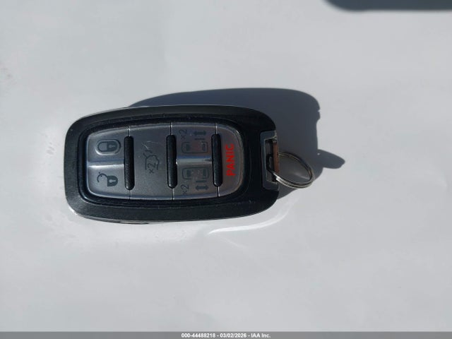 2C4RC1H72JR332969 Chrysler Pacifica Hybrid Touring Plus