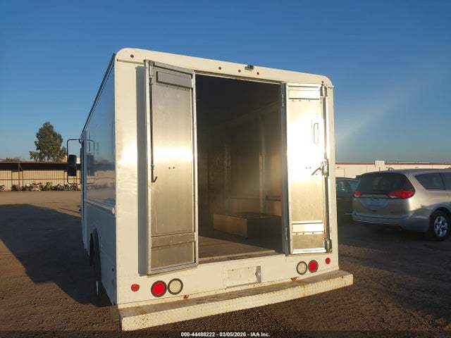 1FC3E3KS1HDC66470 Ford E-350 Stripped