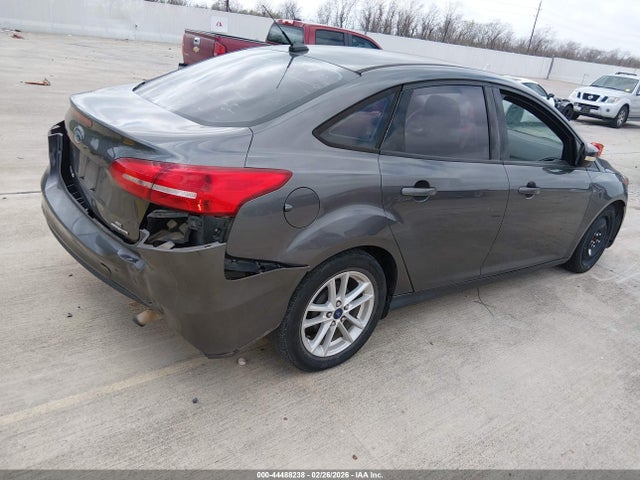 Ford FOCUS SE 2016 1FADP3F22GL238079 Image 4