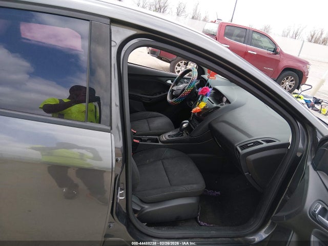 Ford FOCUS SE 2016 1FADP3F22GL238079 Image 5