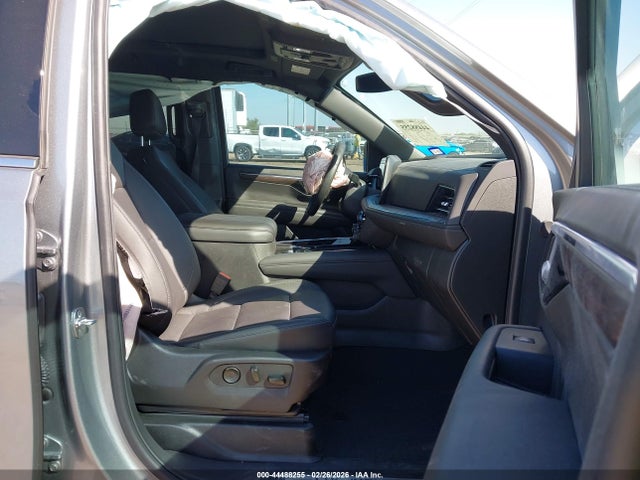 1GNS6NR8XSR335592 Chevrolet Tahoe 4wd Lt