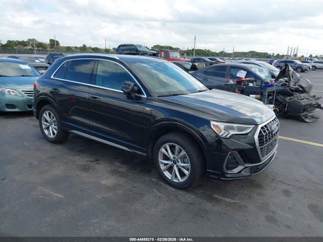 2023 AUDI Q3 WA1DECF37P1068638 Photo 0