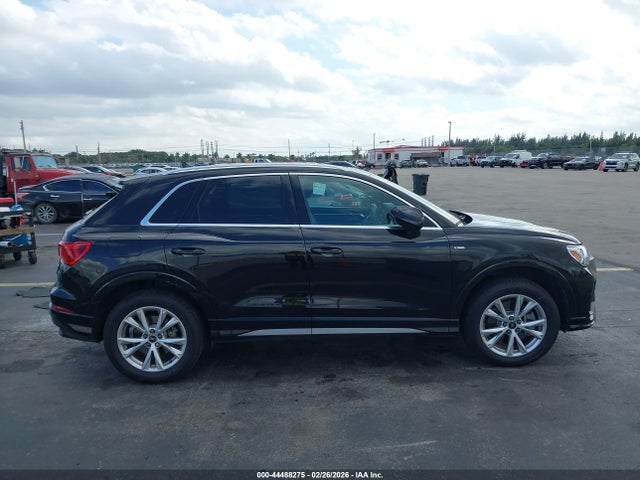 Продаж на аукціоні авто 2023 Audi Q3 Premium 45 Tfsi S Line Quattro Tiptronic, vin: WA1DECF37P1068638, номер лоту: 44488275