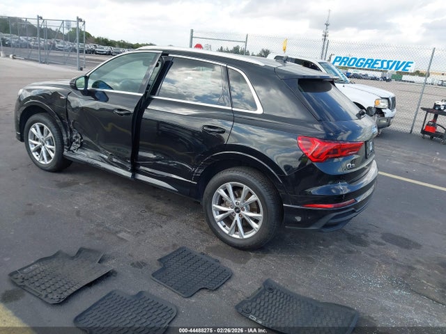 2023 AUDI Q3 WA1DECF37P1068638 Photo 2