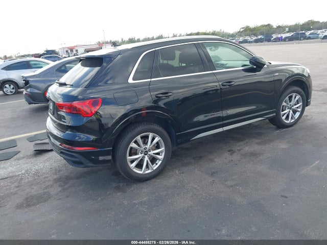 2023 AUDI Q3 WA1DECF37P1068638 Photo 3
